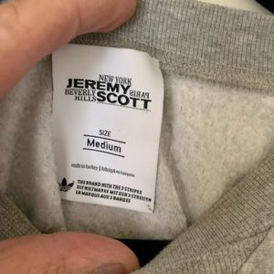 Grey designer Sweatshirt Adidas/Jeremy Scott barely used.